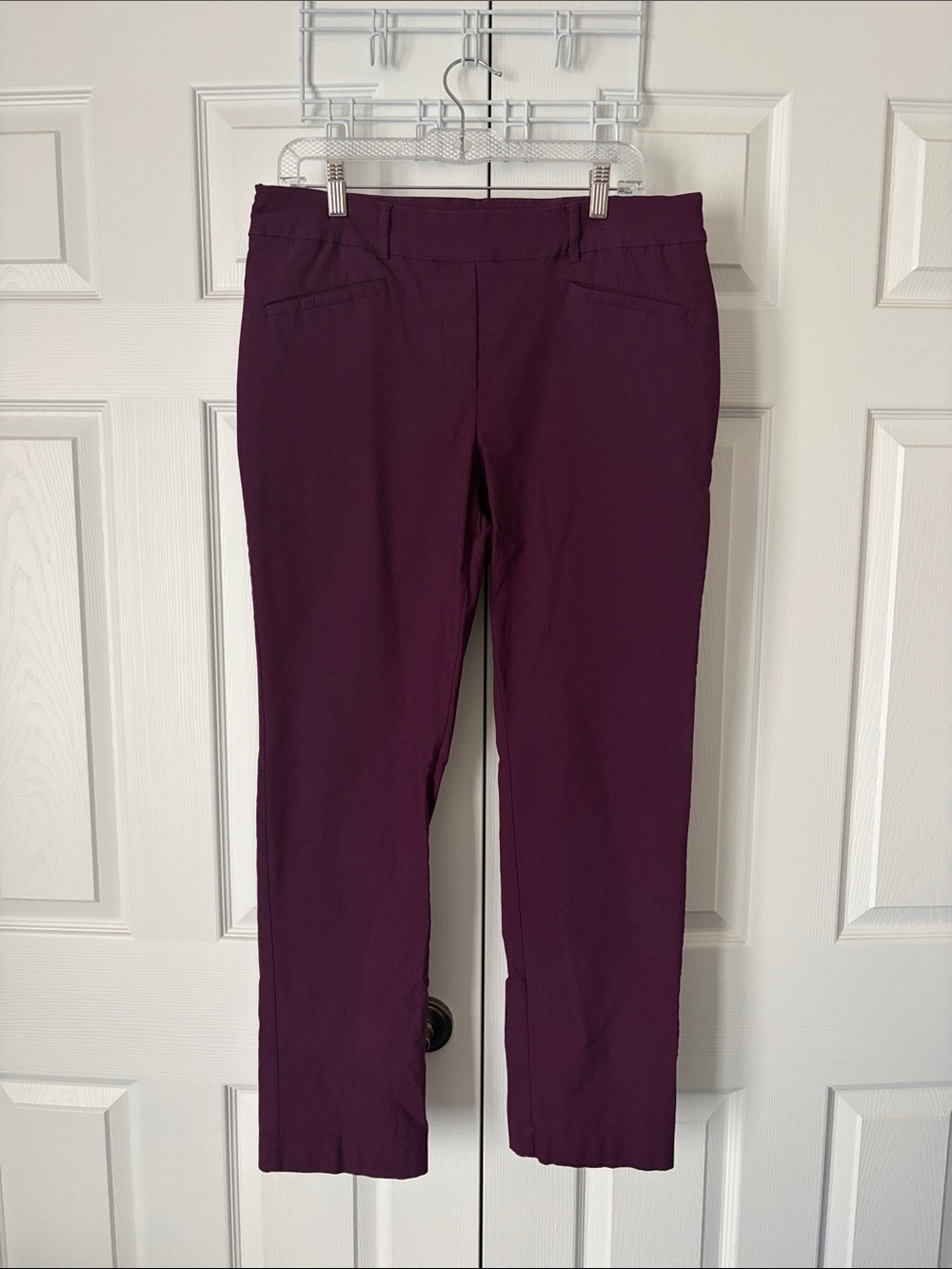 Reitmans Straight-Leg Pull-On Pants in Plum